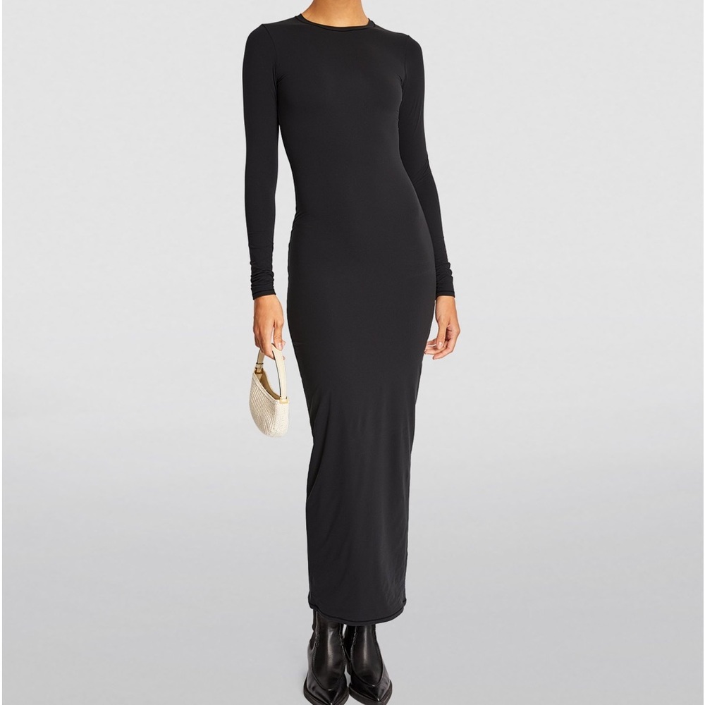 Skims dress!